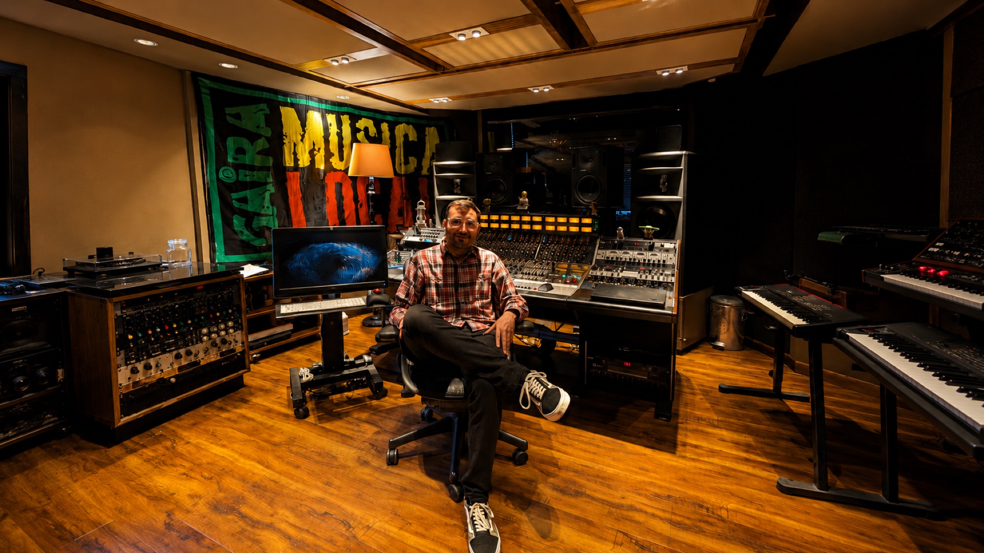 Fabián Ramos in the Luft On Records control room with analog console and monitors